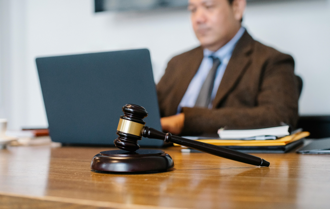 企業(yè)建站不可忽視的版權(quán)雷區(qū)：字體與圖片使用規(guī)范