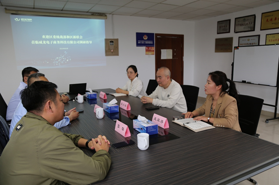 奎文區(qū)委統(tǒng)戰(zhàn)部領(lǐng)導(dǎo)蒞臨威龍公司考察交流 共謀政企協(xié)同發(fā)展新篇章